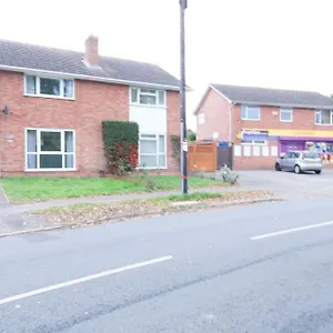 The Spitfire - Renovated 3-bed House In Cheltenham, Sleeps 8 Cheltenham